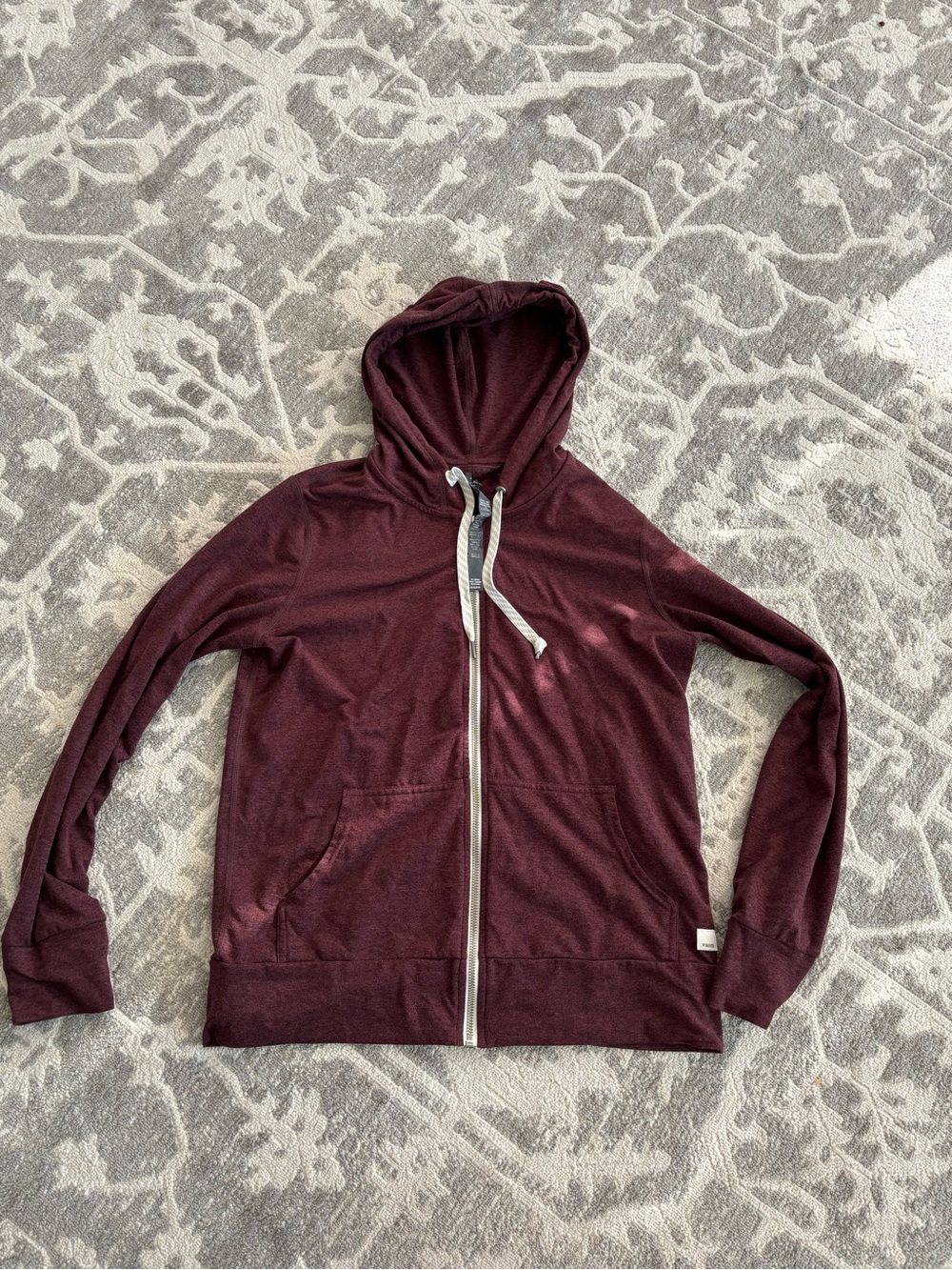 Vuori Women's Full-Zip Hoodie in Burgundy